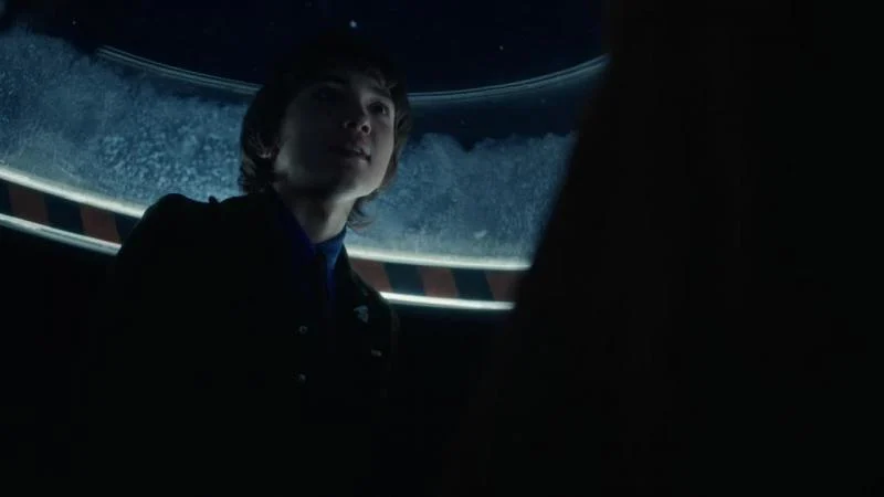 Кадры из сериала Сквозь снег (2020)