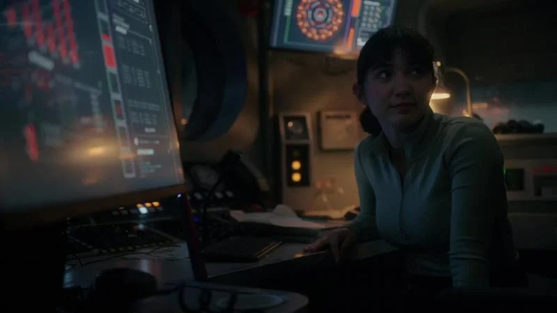 Кадры из сериала Сквозь снег (2020)